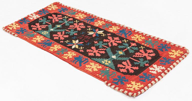 A carrige cushion, ”Stiliserade Ekar”, flat weave, ca 119 × 52 cm, signed AMS, dated 1814.