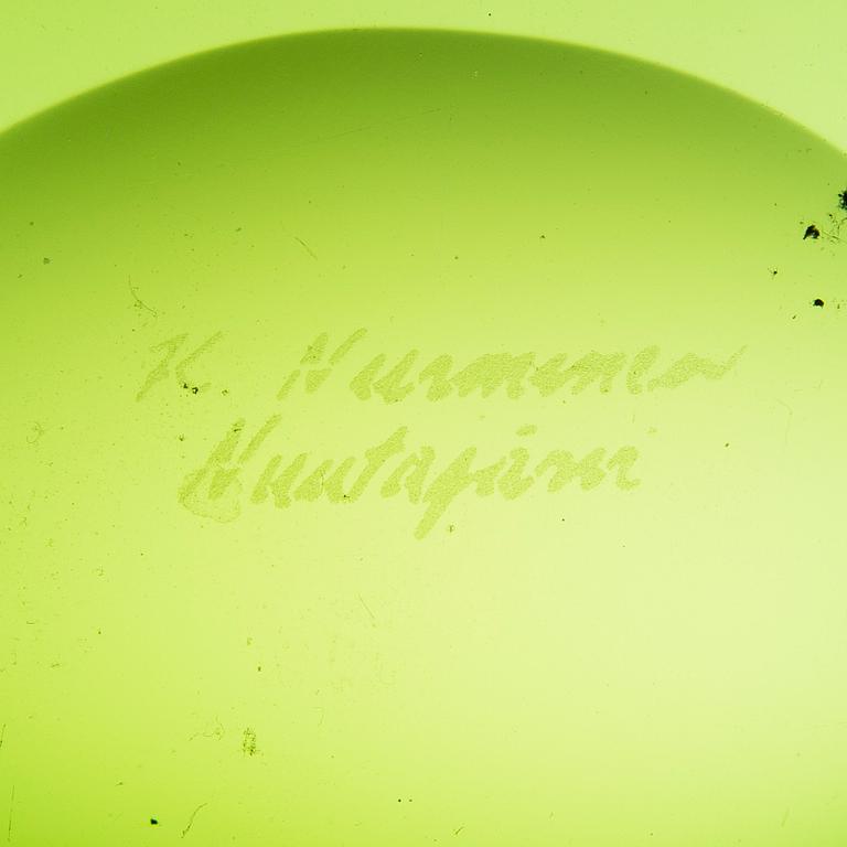 KERTTU NURMINEN, GLASFÖREMÅL, 2 st, signerade. Den ena med gravering Jaakko Pöyry 1958-1998 i bottnet.