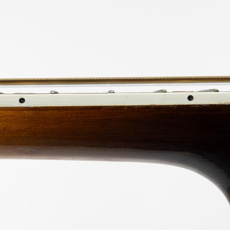 Herman Carlsson Levin, akustisk gitarr, "Modell 22", Sverige, 1945.