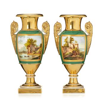 454. A pair of Empire vases, 19th century.
