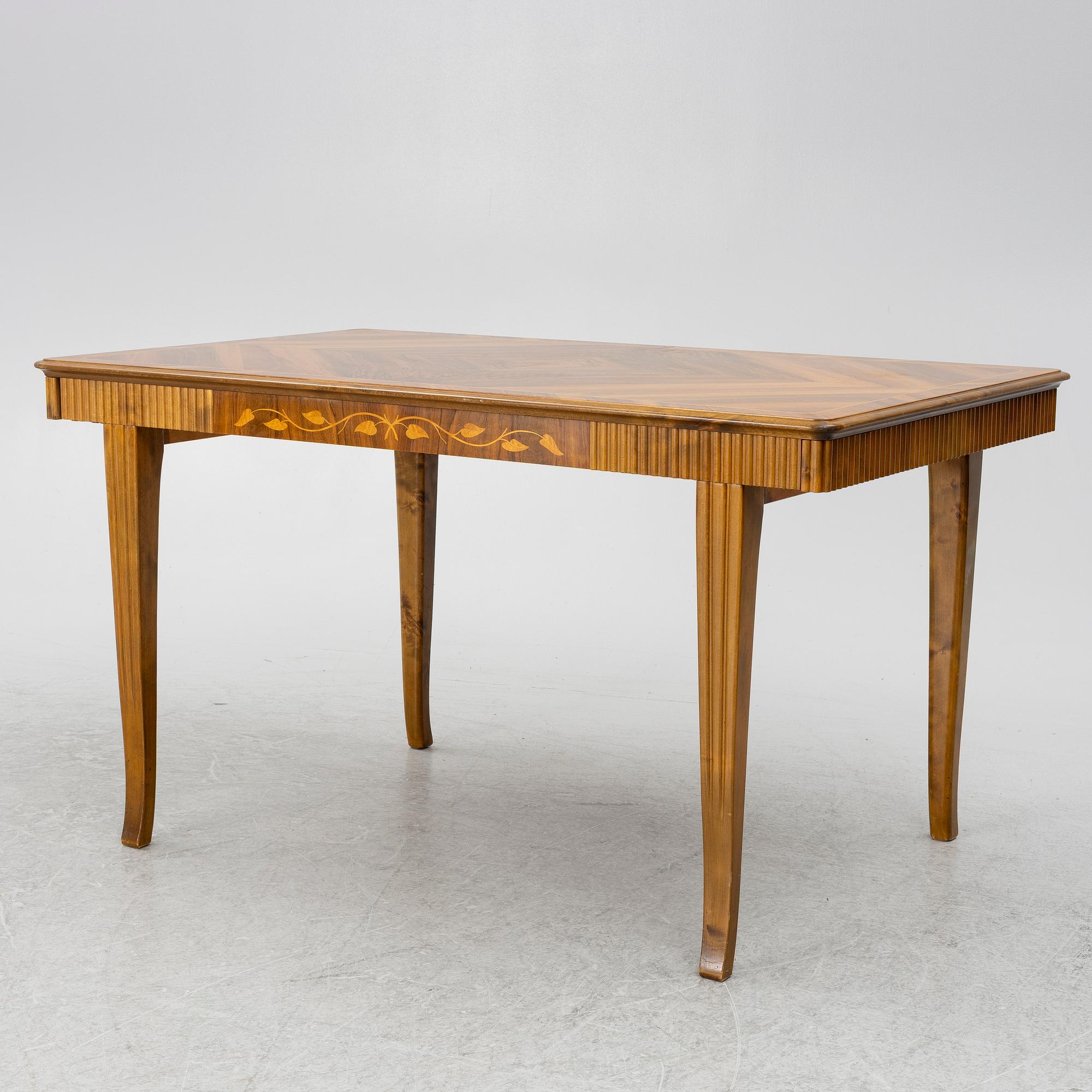 Dining table, Swedish Modern, 1930s/40s.