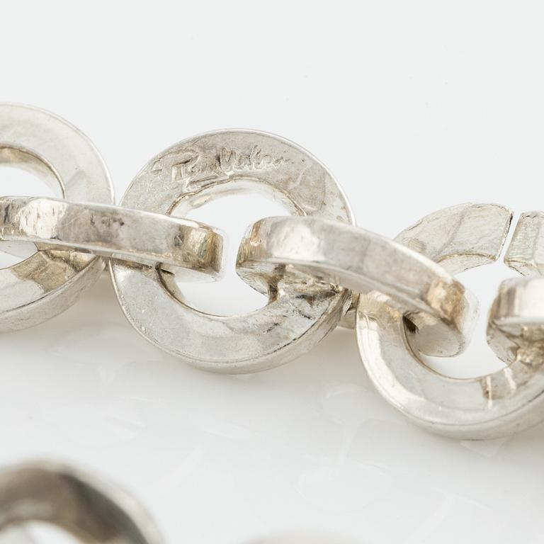 Rey Urban, a necklace/bracelet, sterling silver, Stockholm 1977.