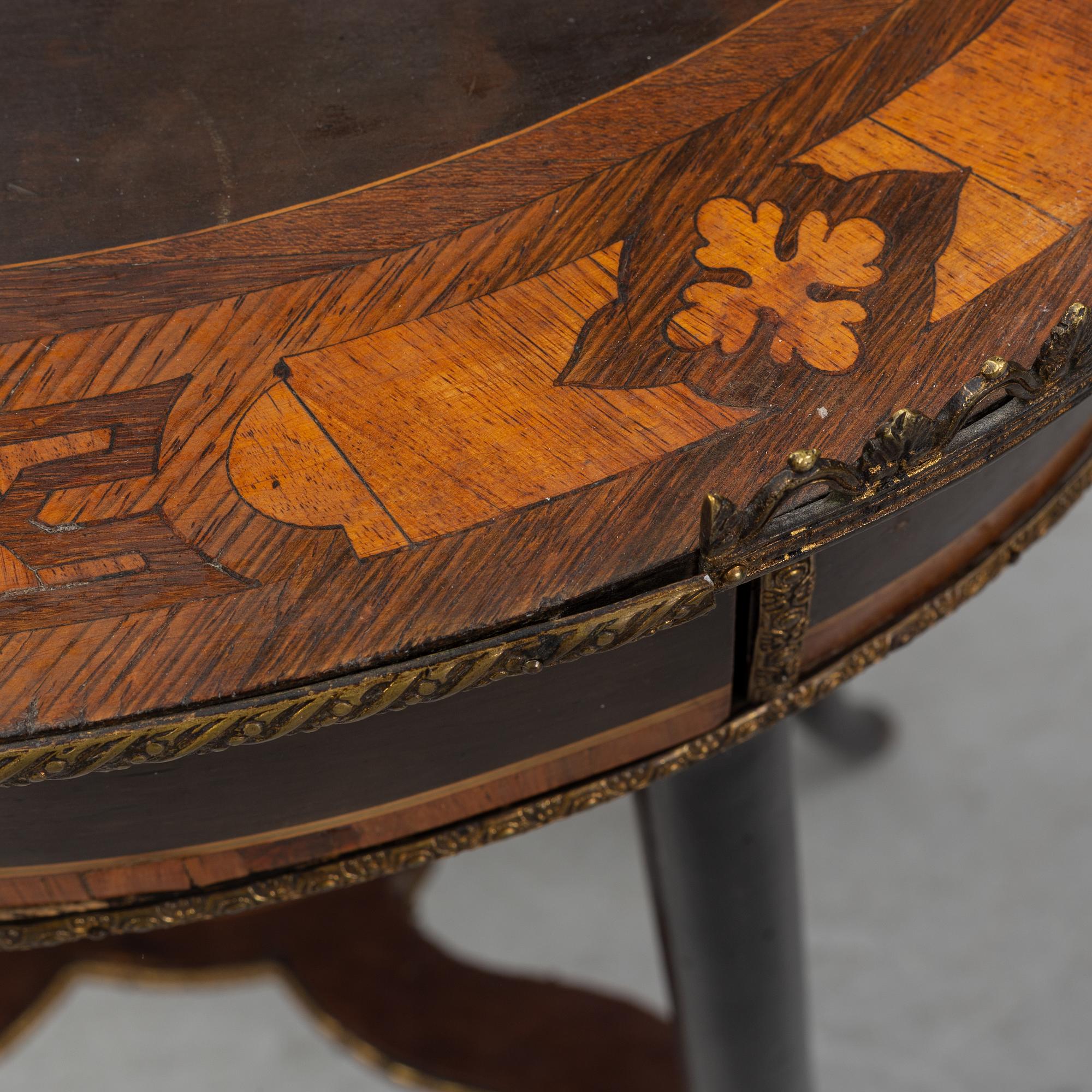A ca 1900 sewing table.