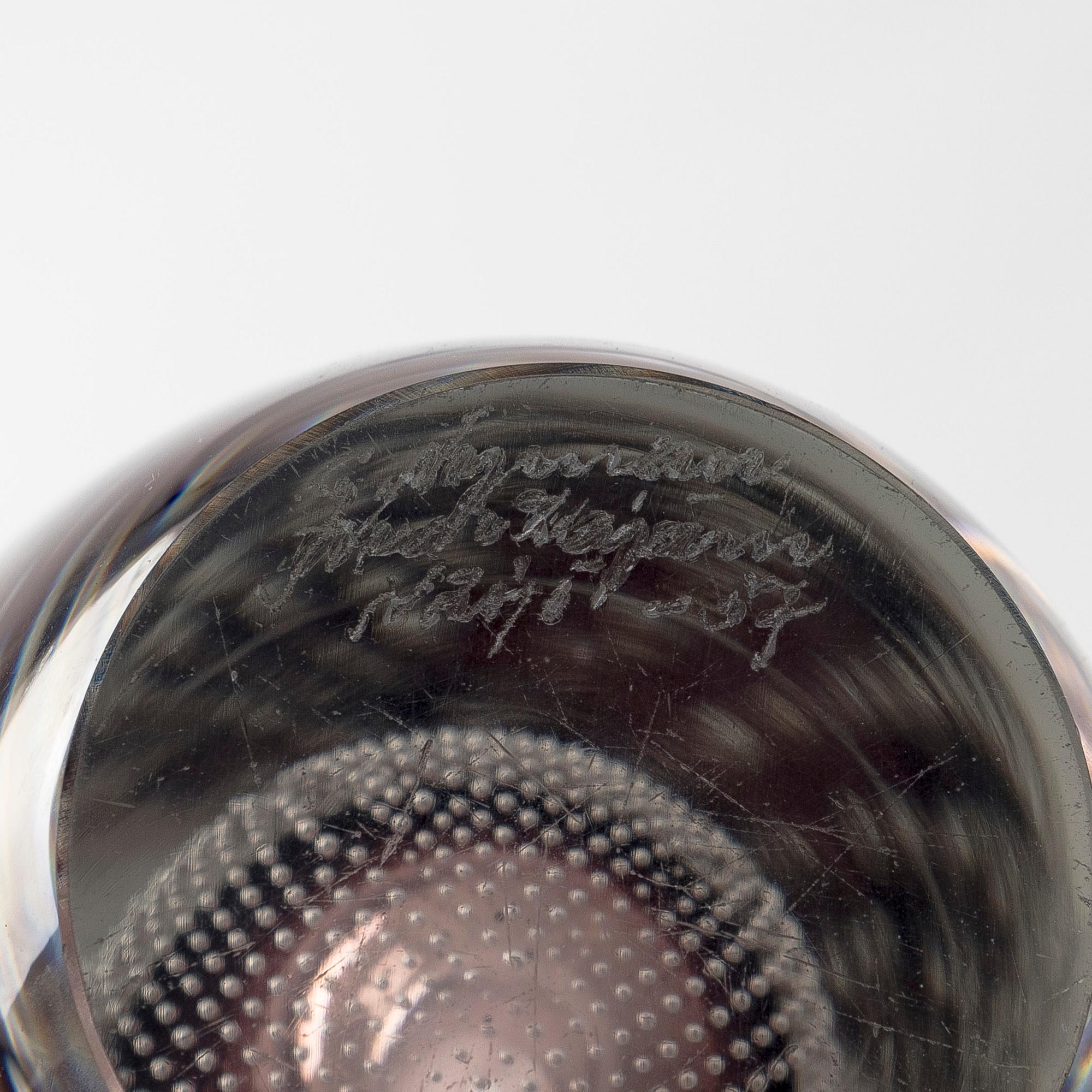 Gunnel Nyman, A glass vase, 'GN 26', signed G. Nyman Nuutajärvi Notsjö.