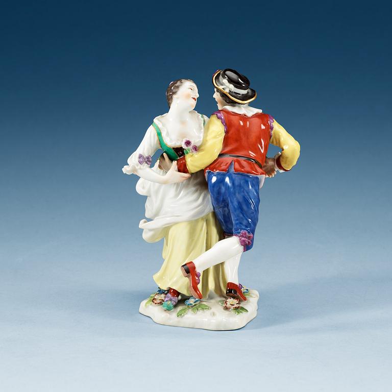 A Meissen figurine of a dancing couple, 1920's.