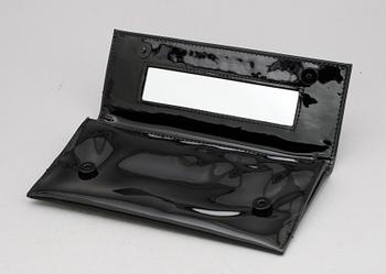 KUVERTVÄSKA, svart lack, Yves Saint Laurent, 1950-tal.