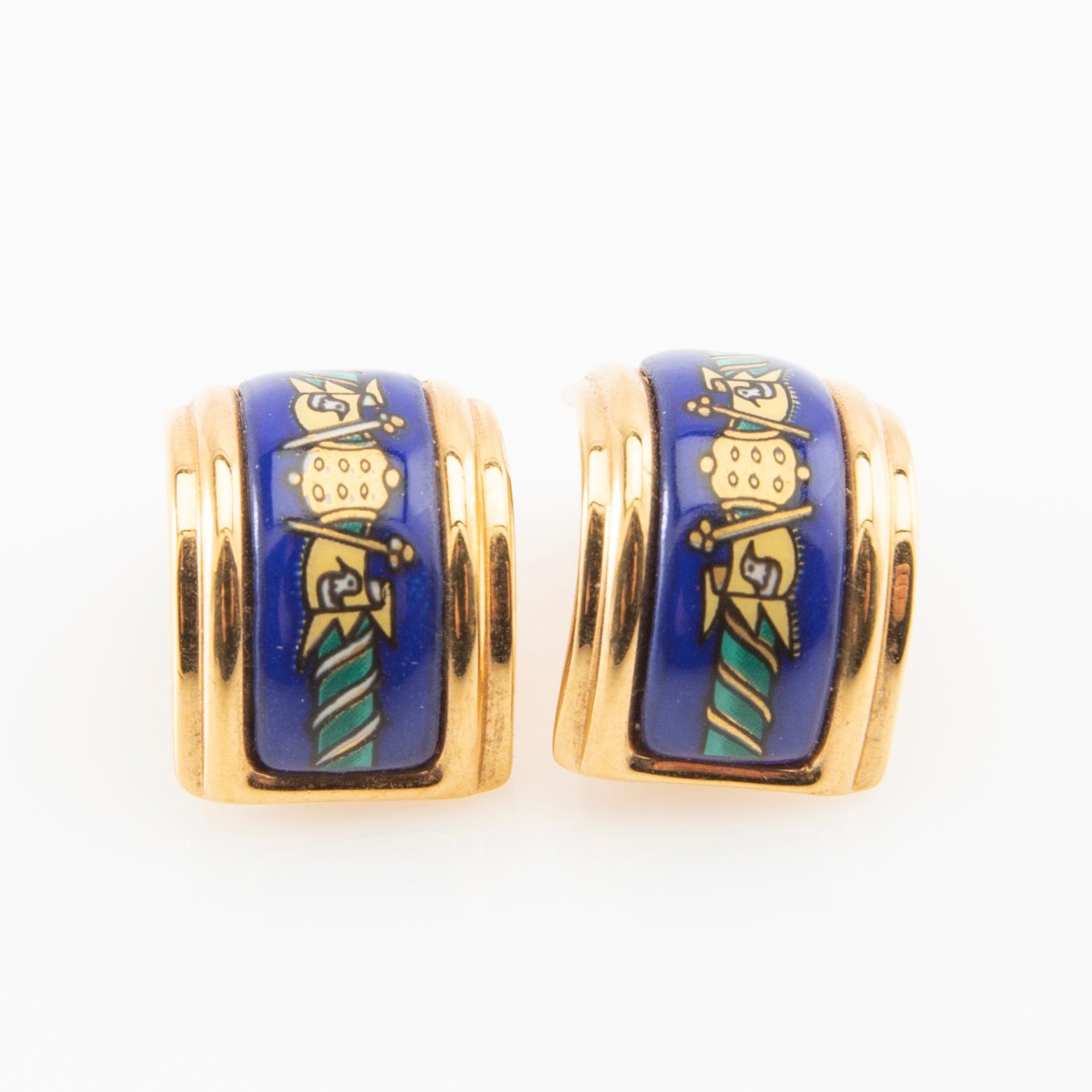 Hermès, Twilly "Eperon d'Or Cut" samt clips.