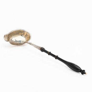Soup ladle, silver and wood, K. G. Markströms, Uppsala, 1901.