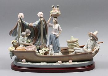 FIGURGRUPP, porslin, Lladro, märkt No: 351, tillverkningsår 1992.
