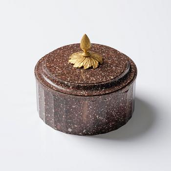 An Empire 'Blyberg' porhyry butter box from Älvdalen, Sweden, early 19th century.