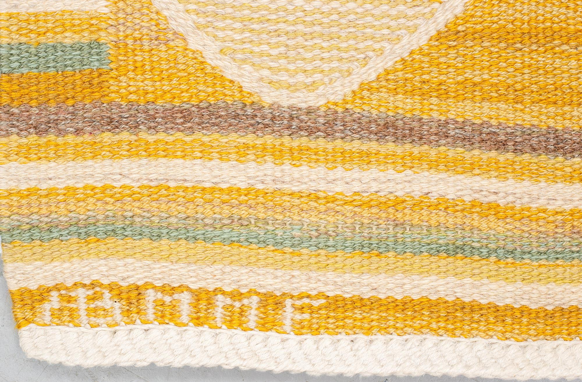 Barbro Nilsson, matto, "Spättan, gul", flat weave, ca 190,5-192,5 x 135-143 cm, signed AB MMF BN.