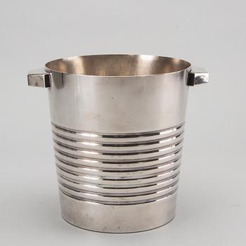 A French advertising Champagne cooler for Pommery & Greno, 20th century.