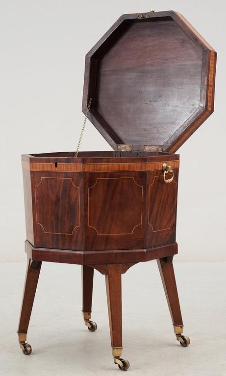 An English late 18th century wine cooler.