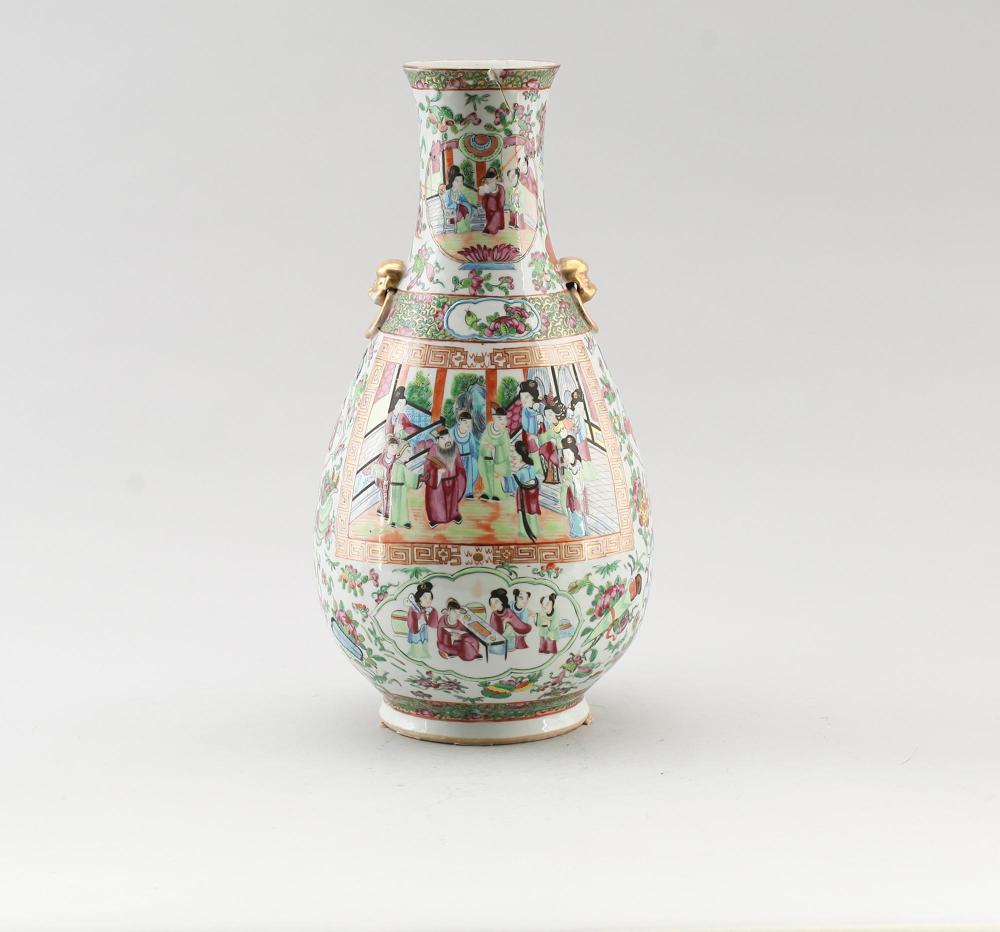 VAS, porslin, Kina, Kanton, 1800-talets mitt.