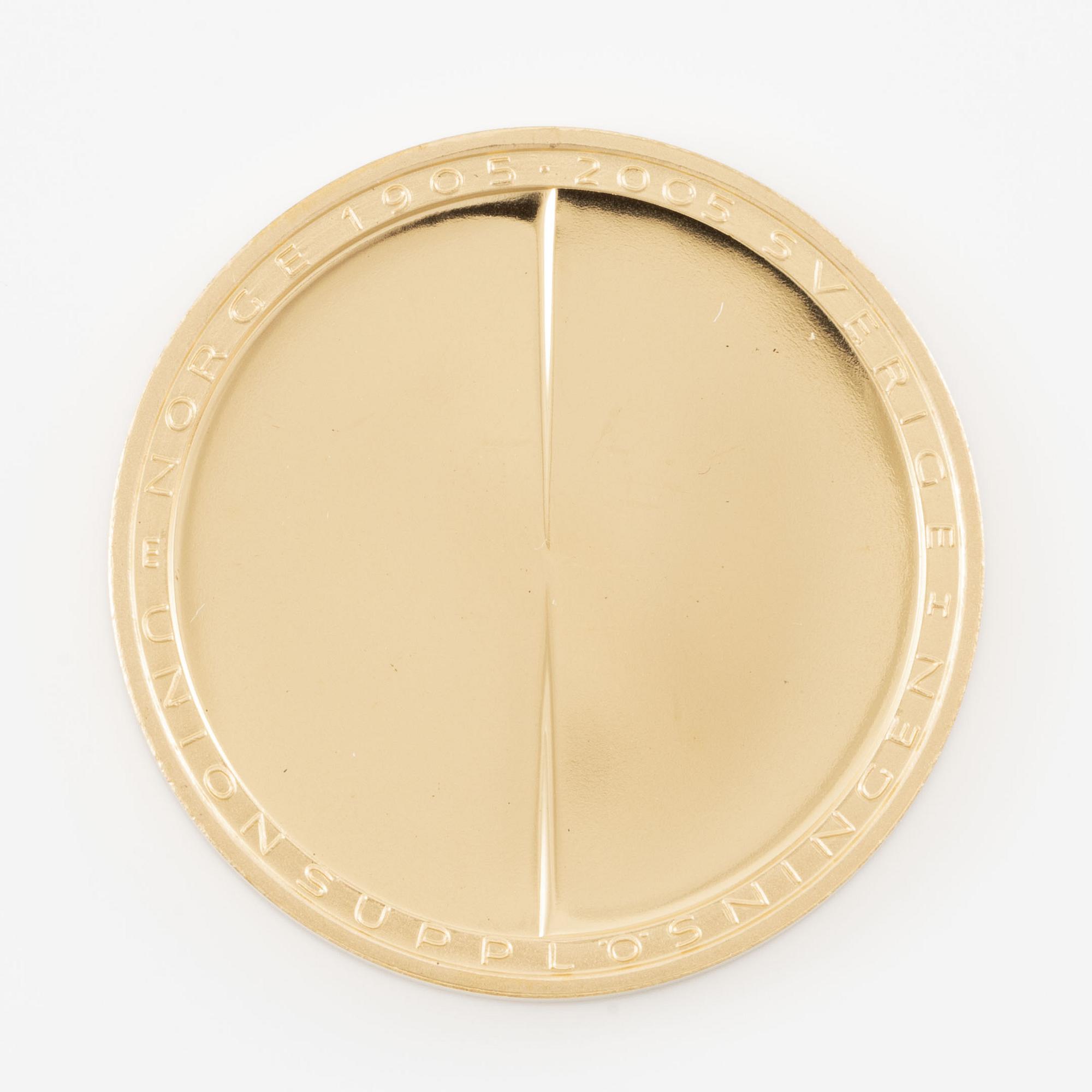 A Swedish commemorative goldcoin, 2005.