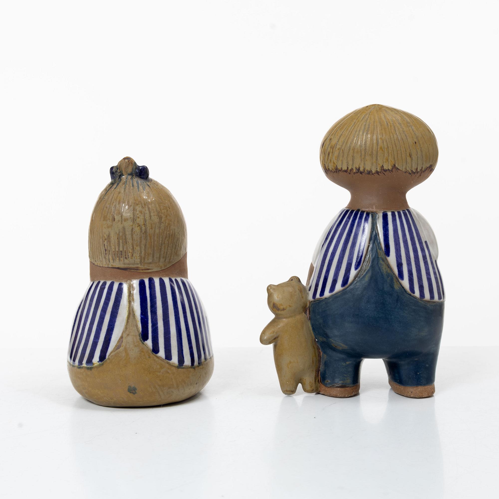 Lisa Larson, Two figurines, “Larsons ungar”, Gustavsberg.
