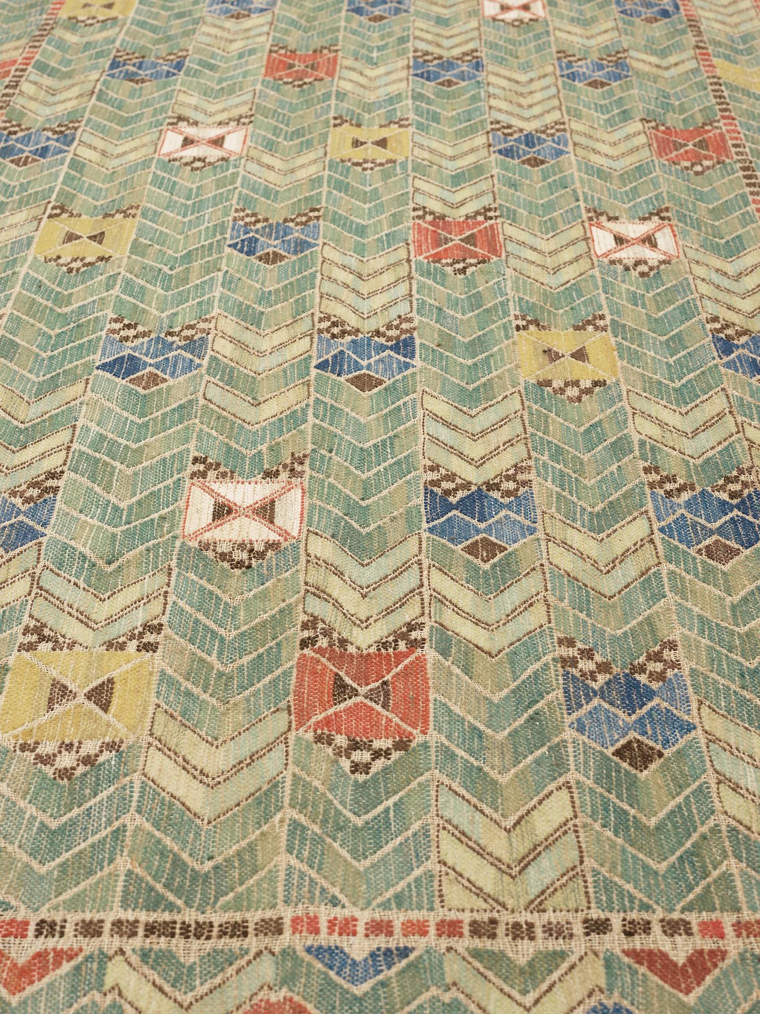 DRAPE. "Rågen". Flat weave. 228 x 120,5 cm. Signed AB MMF.