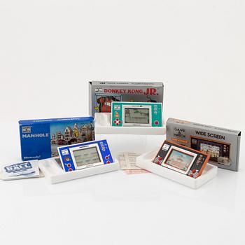 Nintendo Game & watch, 3 st, "Manhole", "Wide screen & "Donkey kong JR".