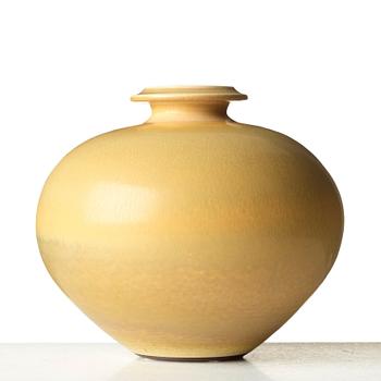 Berndt Friberg, a stoneware vase, Gustavsberg studio, Sweden 1973.
