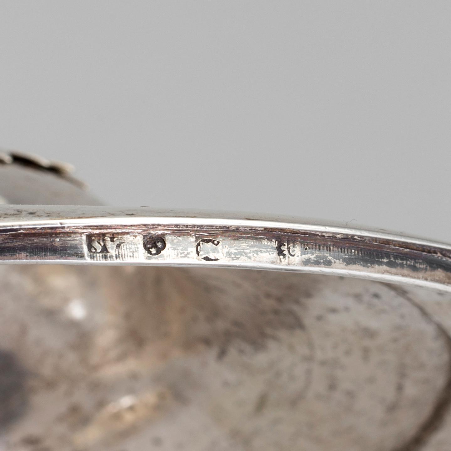 A silver sugar box by PETTER ANDERS SJÖGREN, Stockholm, 1820.