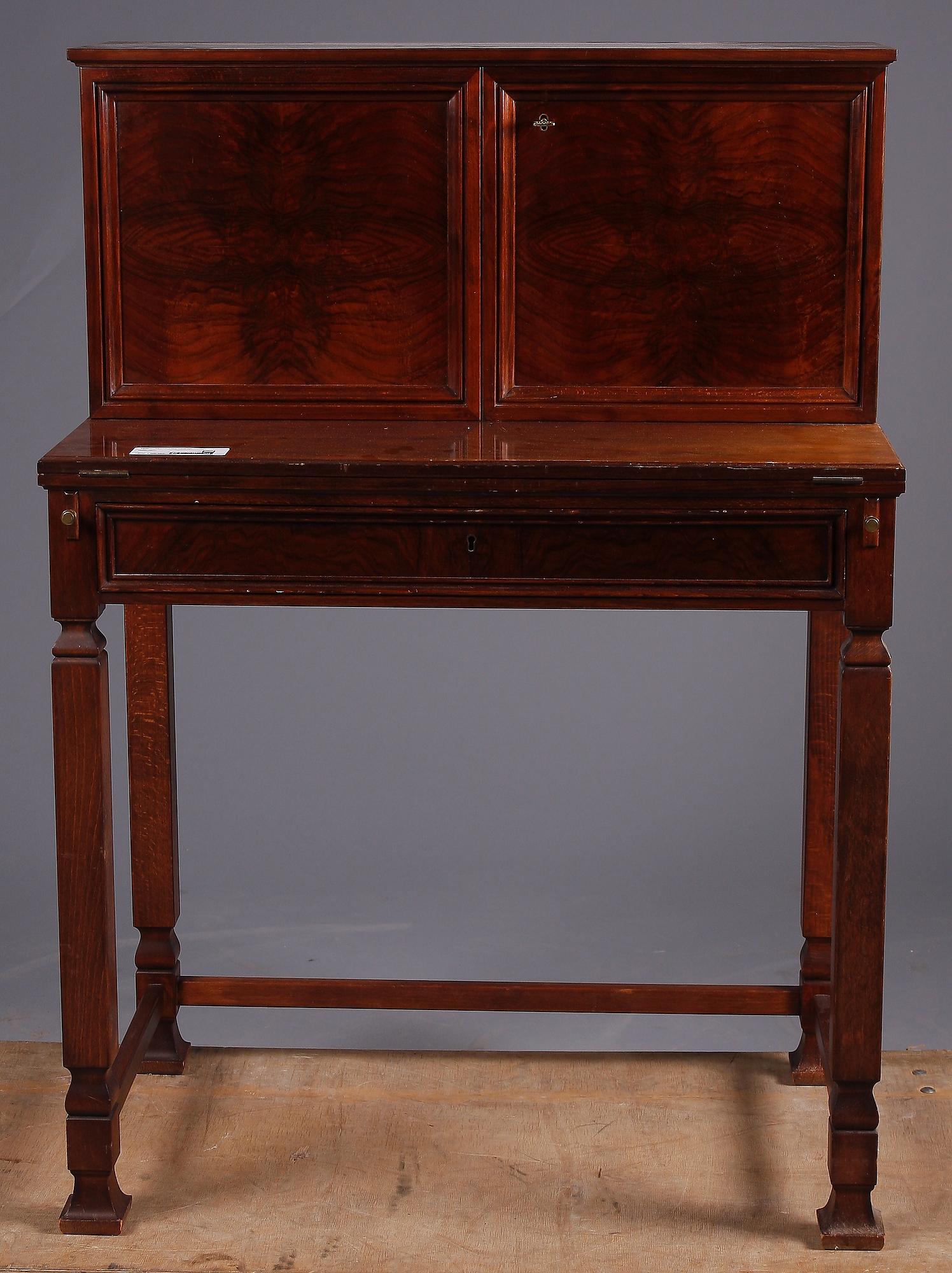 SEKRETÄR, 1930-tal.