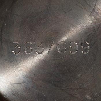 BÄGARE, sterling silver, svenska importstämplar 2004. Vikt 302 g.
