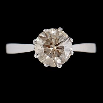 RING, 18K vitguld, briljantslipad diamant ca 2.08 ct. Vikt ca 3 g.