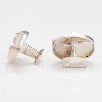 BJÖRN WECKSTRÖM, A pair of sterling silver cufflinks "Seen on Mars". Lapponia 1971.