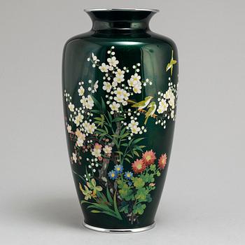 A large Japanese enameled vase, 20th Century.