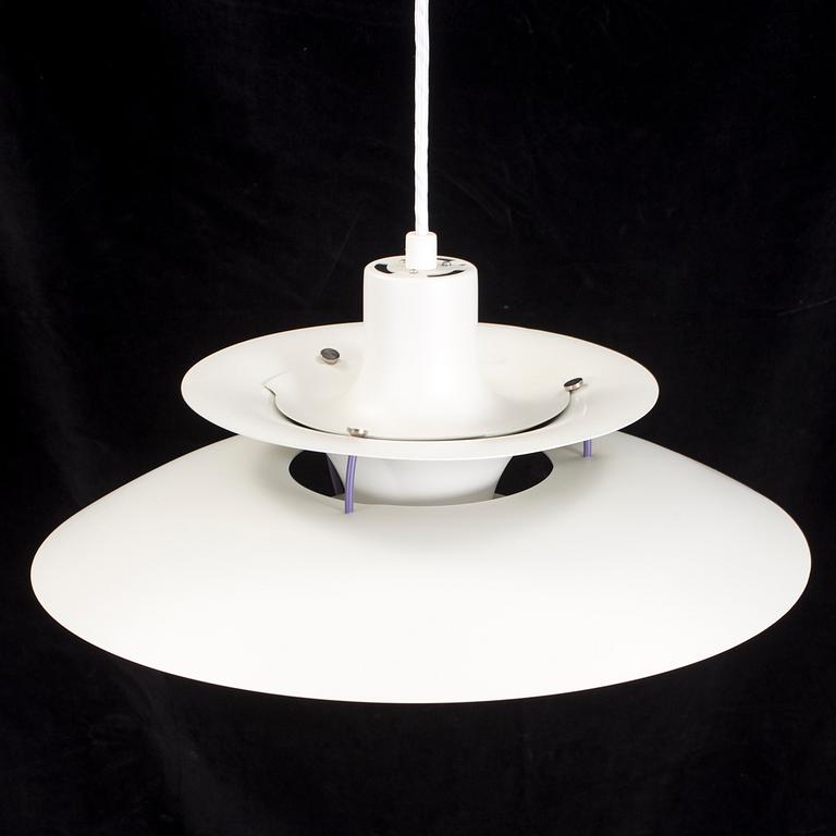 TAKLAMPA, "PH 5", Poul Henningsen, Louis Poulsen, Danmark, 1900-talets andra hälft. Höjd ca 30 cm.