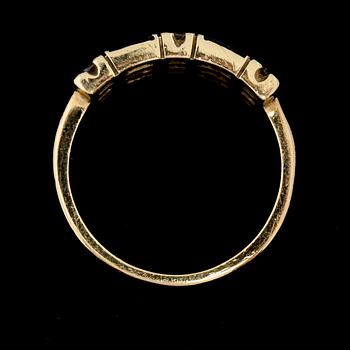 RING,14k  guld med fasettslipade rubiner, safirer och smaragder samt 10 briljantslipade diamanter. Vikt 6 g.