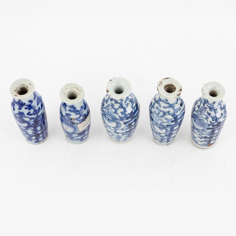 A group of eleven Chinese miniature porcelain vases, late Qing dynasty/around 1900.