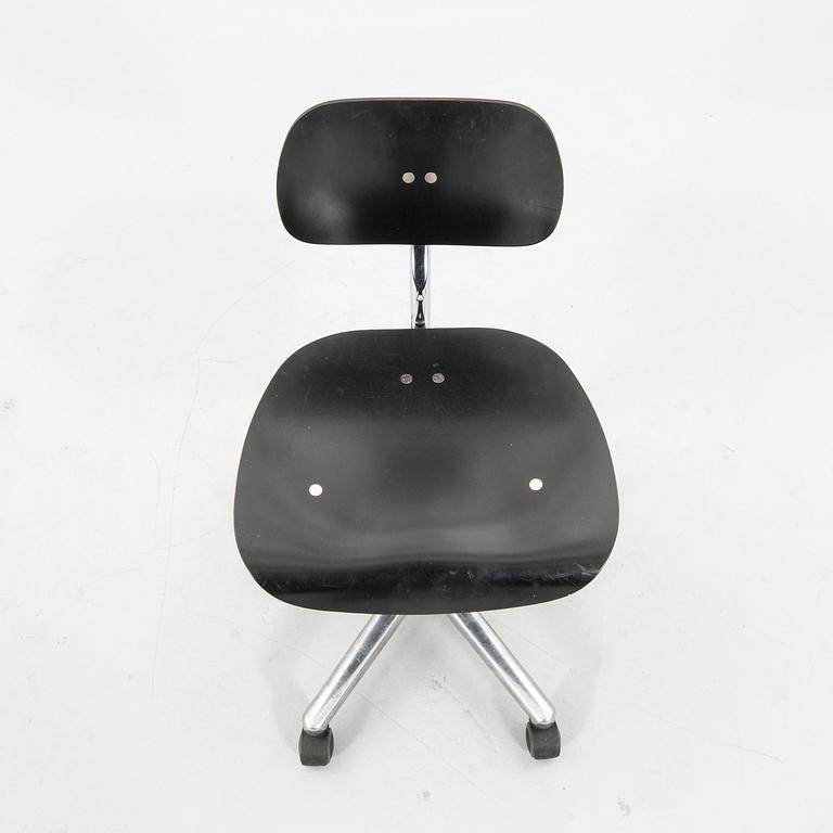 Egon Eiermann, office chair, "SBG197R", 21st century.