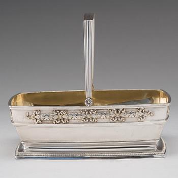 A FABERGÉ parcel-gilt basket, Moscow 1894. Imperial Warrant and scratched invntory no. 4969.