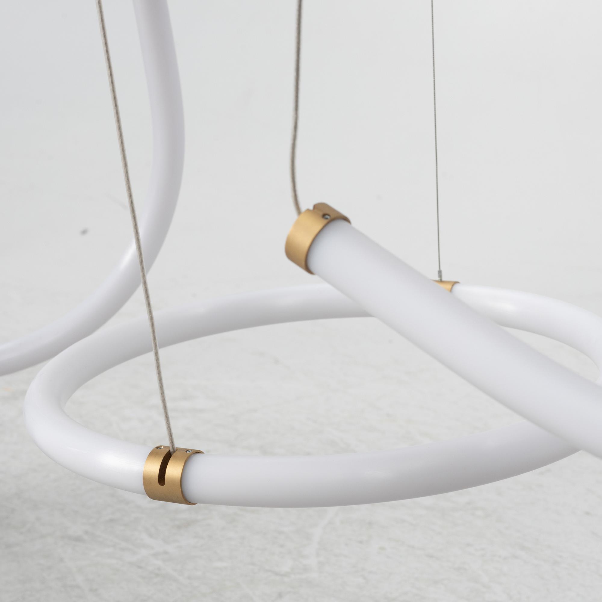 Studio Pepe, taklampa, "Unseen 3", Petite Friture, Frankrike.