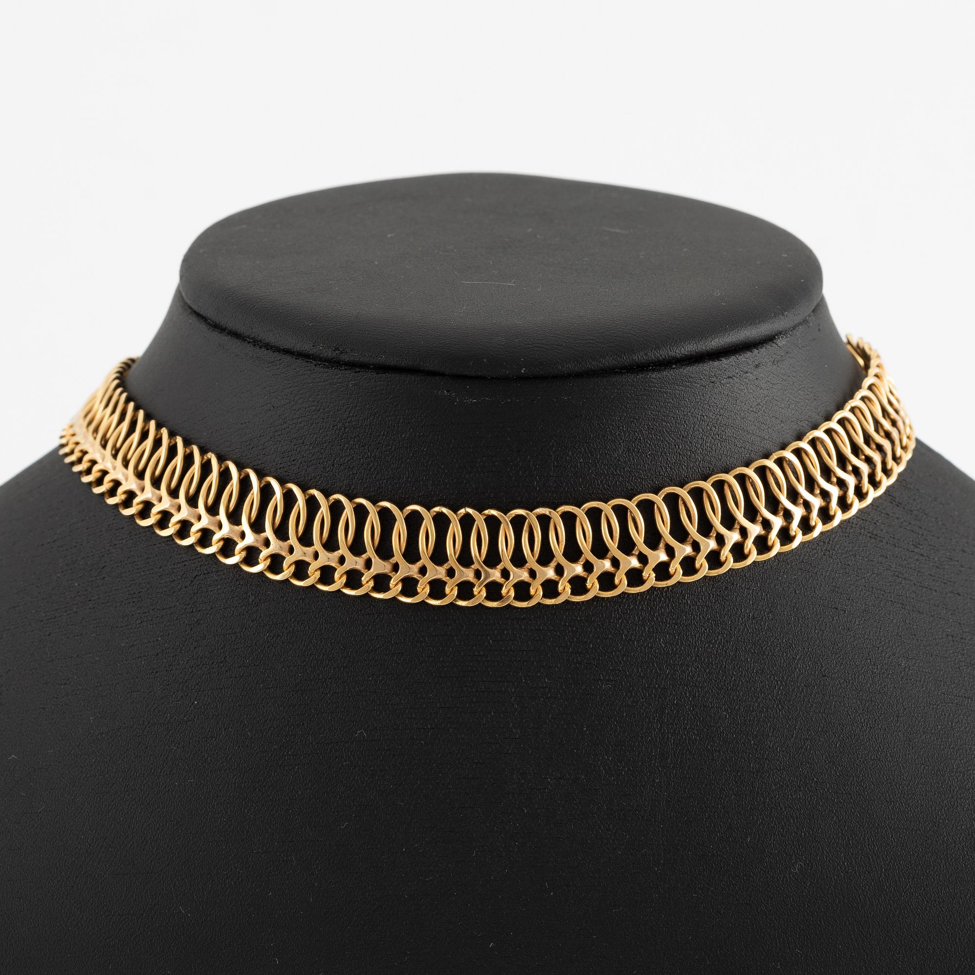 Necklace, 18K gold, circular links.