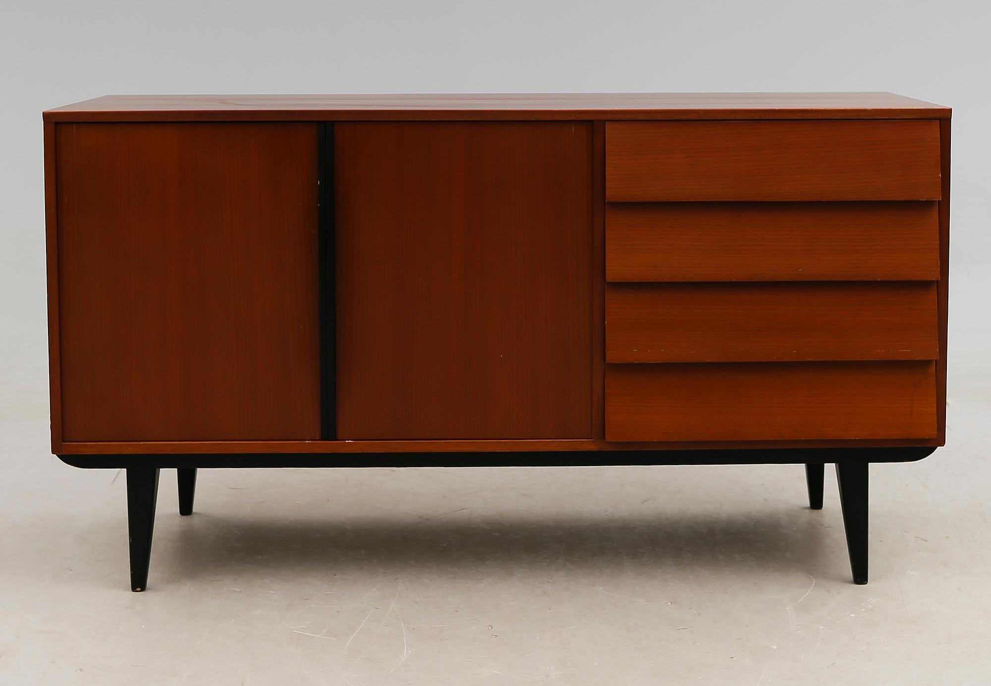 SIDEBOARD, Bränntorp, 1900-talets andra hälft.