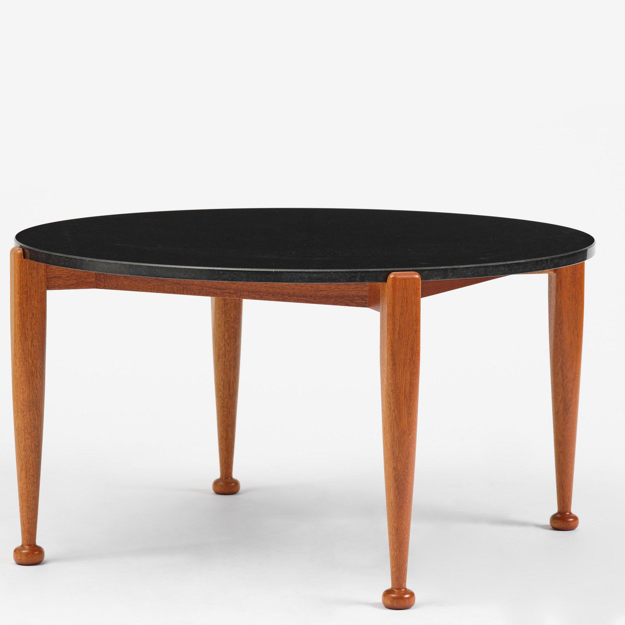 Josef Frank, soffbord, Firma Svenskt Tenn, modell 965, efter 1985.
