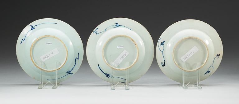 A set of seven blue and white dishes, Qing dynasty, Qianlong (1736-1796).