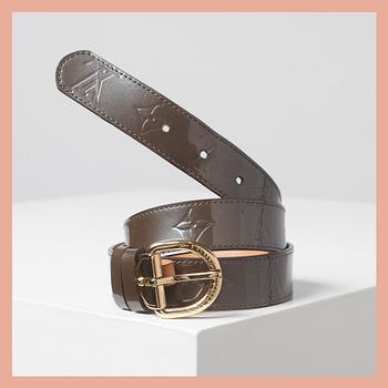 SKÄRP, Louis Vuitton.