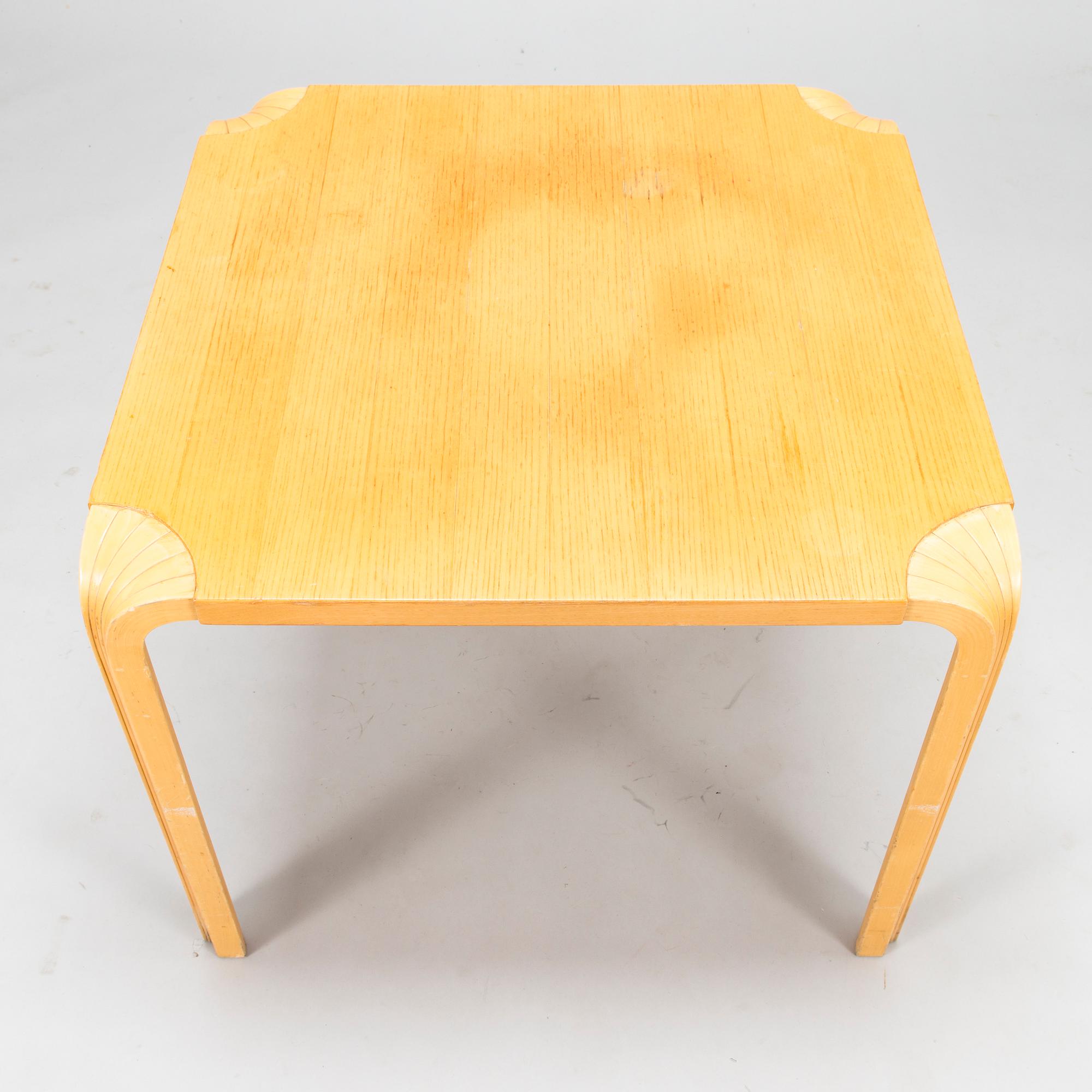 ALVAR AALTO, BORD, X 800 A, Artek.
