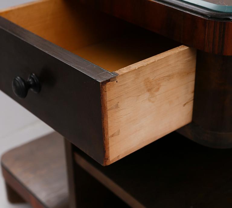 BORD, 1900-talets första hälft.