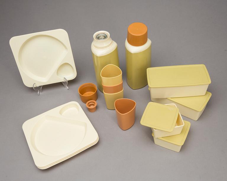 PICKNICKSET, plast, "Taffel", design Sigvard Bernadotte & Acton Björn 1959.