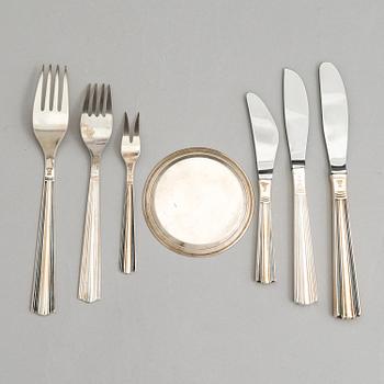 HOLGER RASMUSSEN, ATERIMIA ja LASINALUSIA, 56 osaa, hopeaa 916/925, "Margit", Hopeatehdas oy, Helsinki 1960-luku.