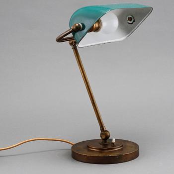 SKRIVBORDSLAMPA, 1900-talets första hälft.