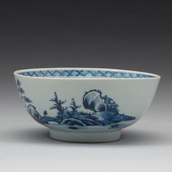 A blue and white bowl, Qing dynasty, Qianlong (1736-95).