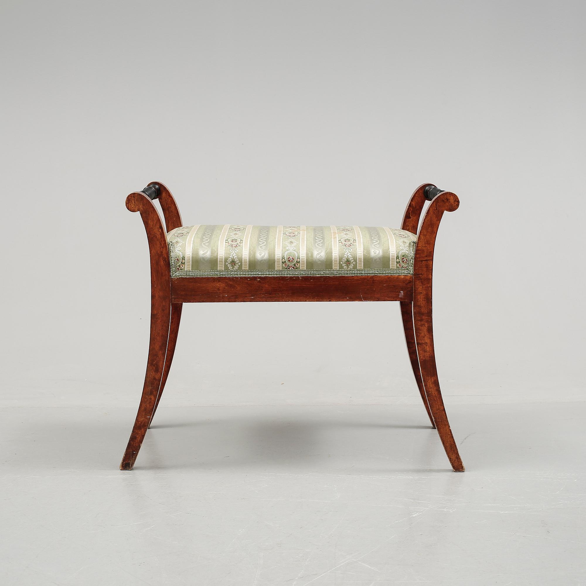 BANKETT, Karl Johan-stil, sekelskiftet 1900.