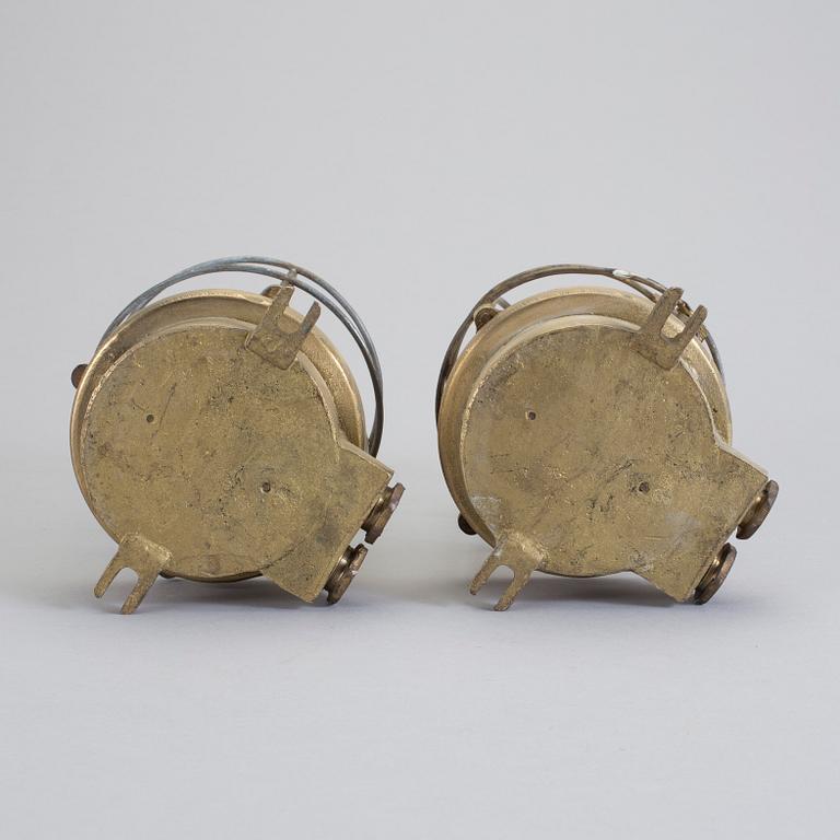 FARTYGSLAMPOR/LAMPETTER, 2 stycken. 1900-talets mitt.