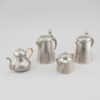 Two tankards and two pots in pewter, i a by Pehr Henrik Lundén in Lidköping, 19th century.