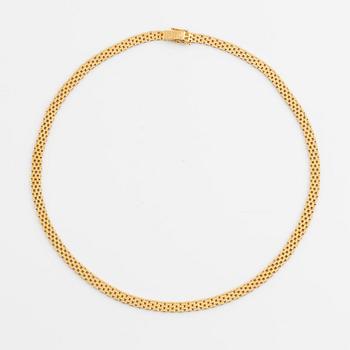 18K gold necklace.